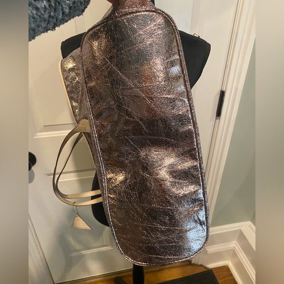 Sorial New York Metallic Tote Bag NWOT - Picture 3 of 9